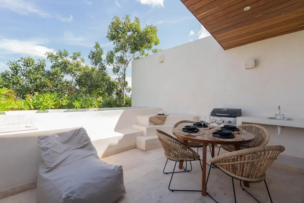 Yaxte Maya 2Br Penthouse & Rooftop Pool, Aldea Zama Apartment